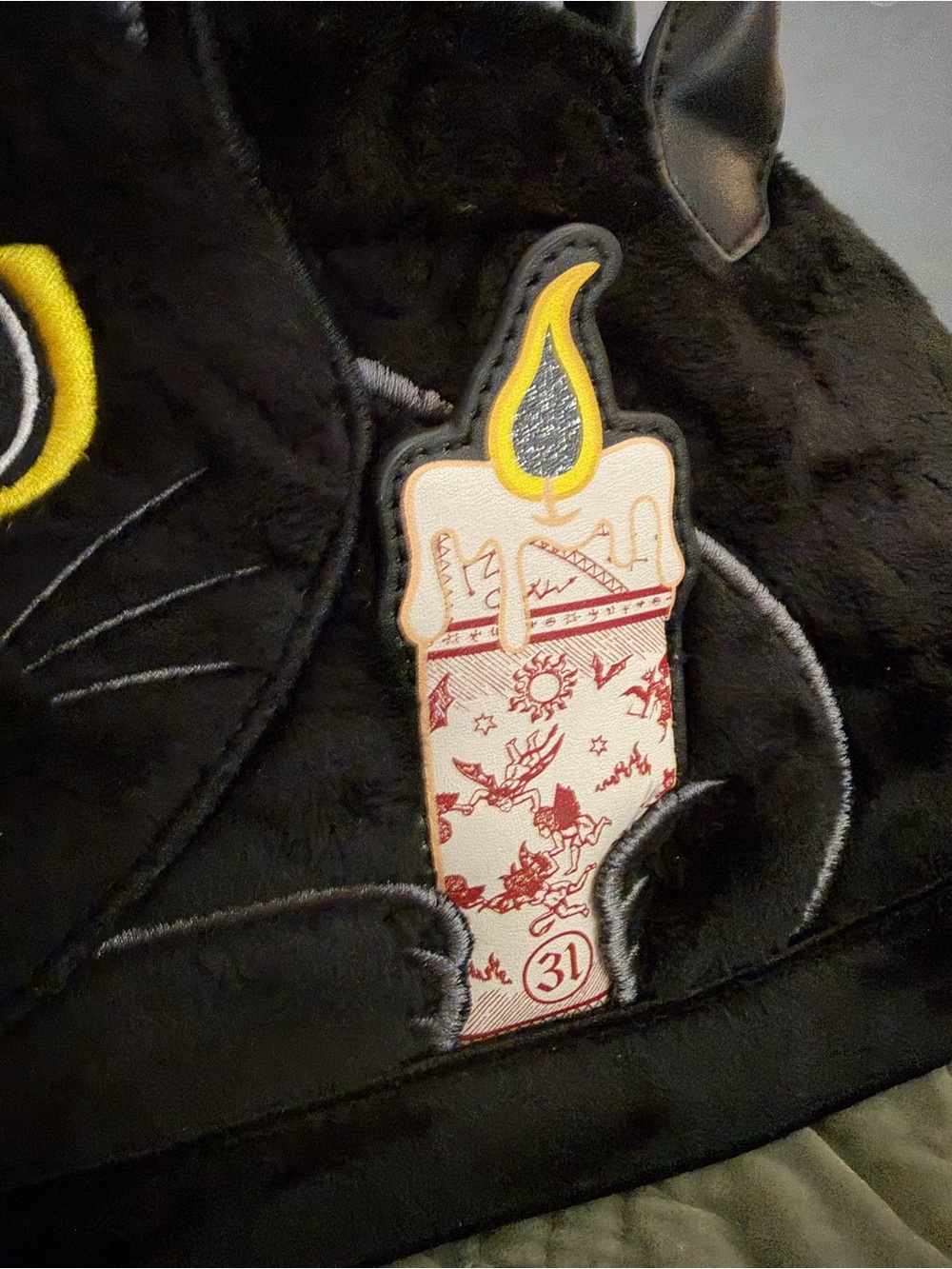 Loungefly Binx Hocus Pocus Plush Cat Crossbody Bag Halloween - Picture 2 of 4
